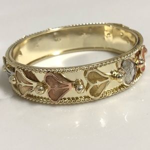 Jewelry - 18k Gold Filled Tricolor Bracelet size 5 & 6 Jewelry - 18k Gold Filled Tricolor Bracelet size 5 & 6